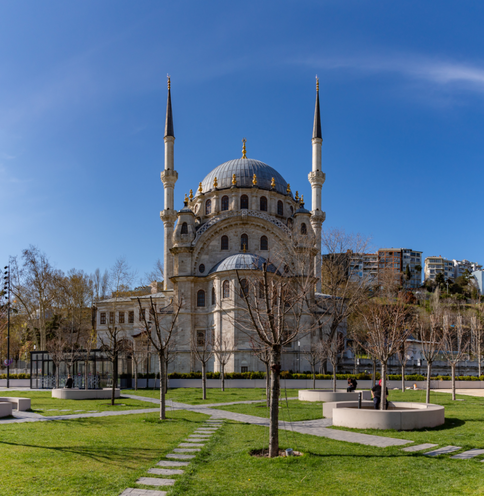 Places to Visit in Karaköy Mosques